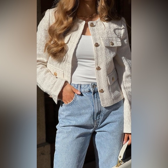 H&M Cream Textured Jacket - Picture 2 of 4